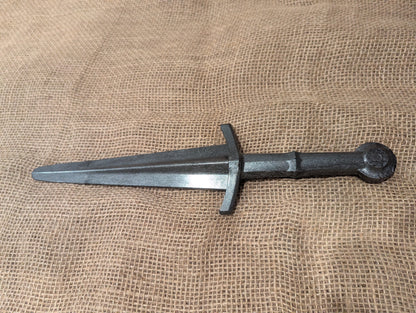 Quillon Dagger